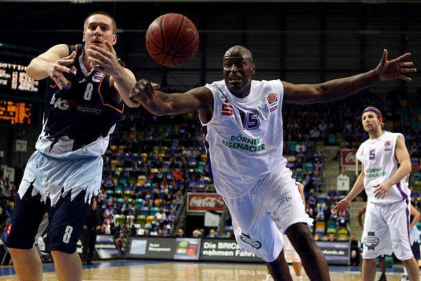 主场迎战来 主场迎战来