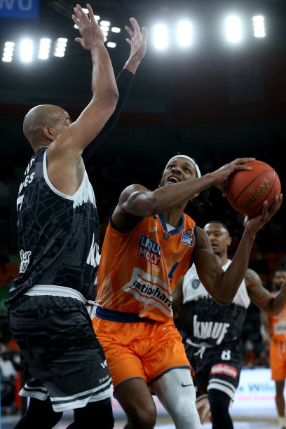 伊万果断采 伊万果断采