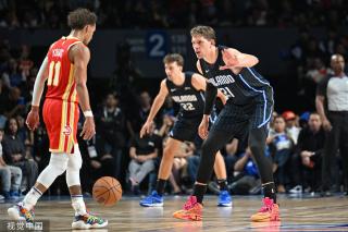 球迷们不仅 球迷们不仅