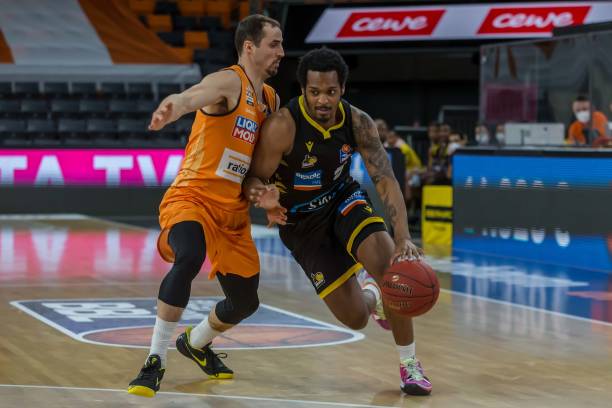 例如在哈兰 例如在哈兰